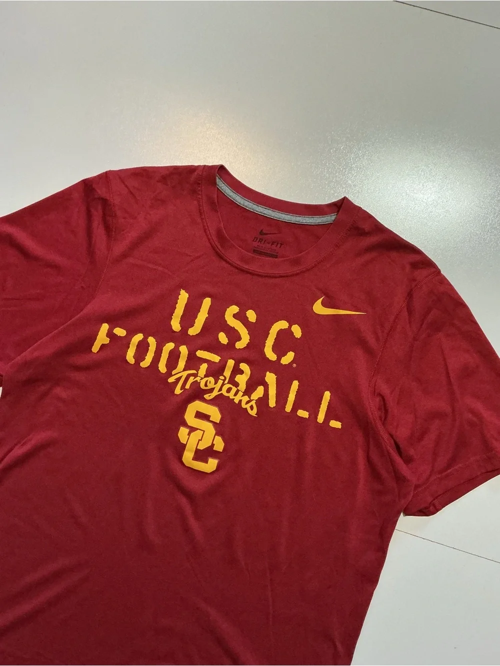 Nike Dri Fit USC Trojans Football Swoosh Training Gym Graphic S/S T-Shirt